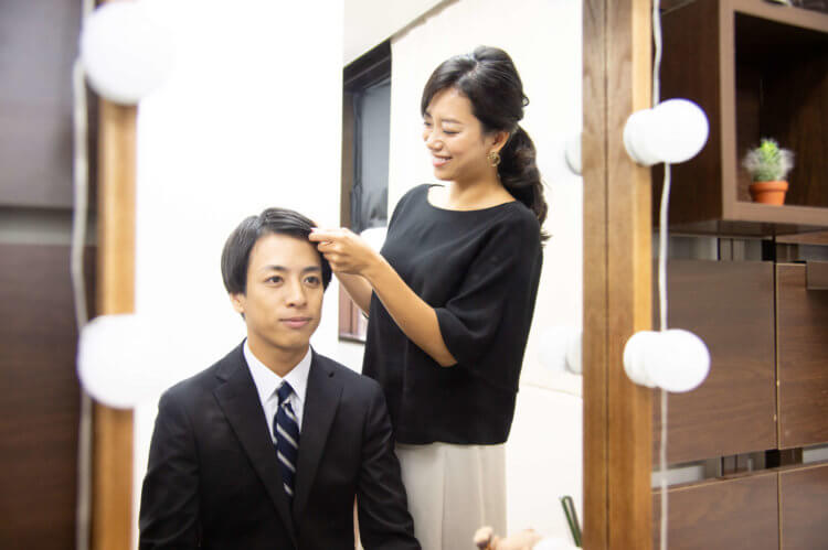 男子の就活証明写真にはどんな髪型が適しているの?プロのヘアメイクが全てご紹介します!