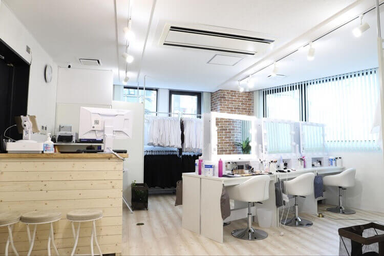 池袋に新規オープン！注目の就活写真を撮れるお店「スタジオインディ」を紹介します3