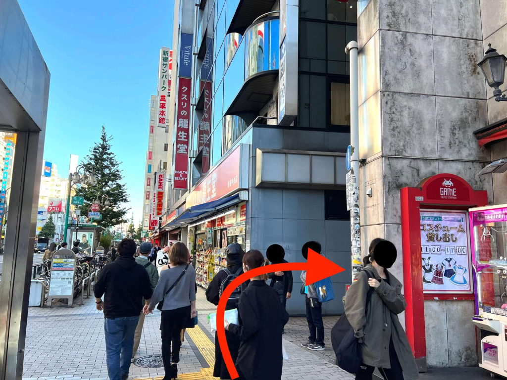 JR新宿5