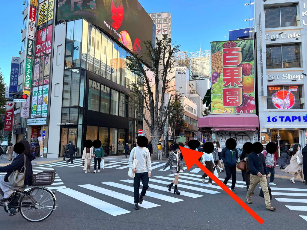 JR新宿3