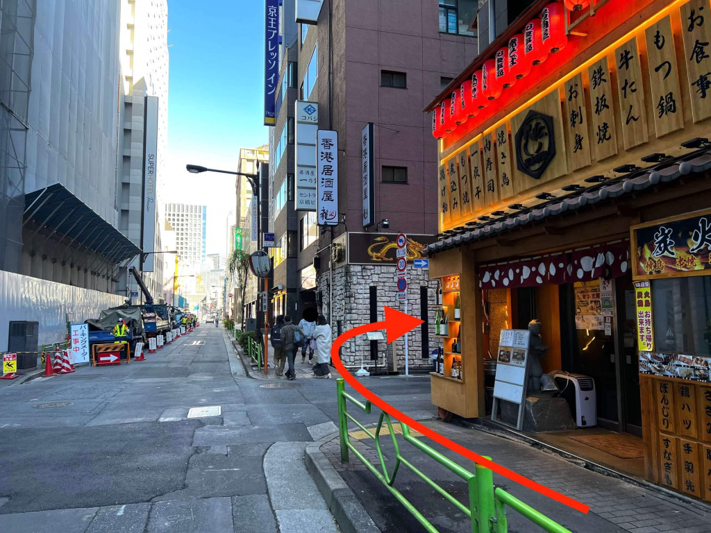 東京駅前店へのアクセス16