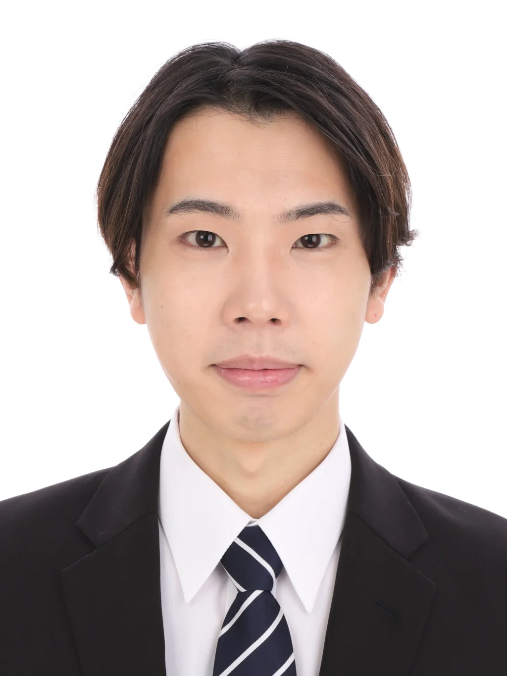 女子就活生の証明写真のビフォー