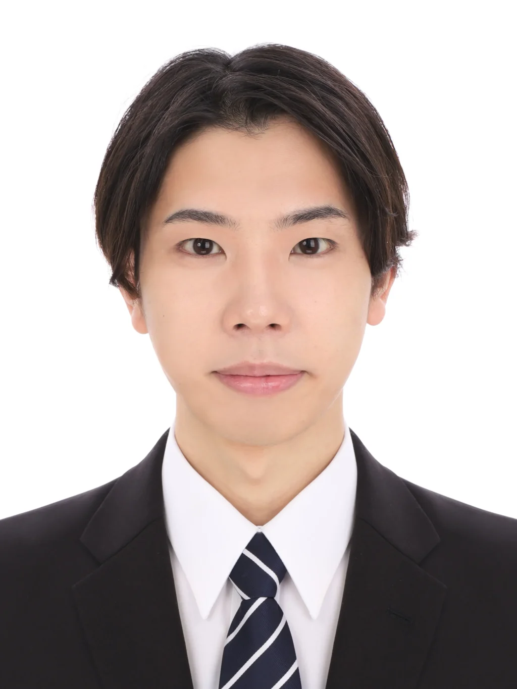 女子就活生のプロがヘアメイクして、撮影指導をした証明写真のアフター