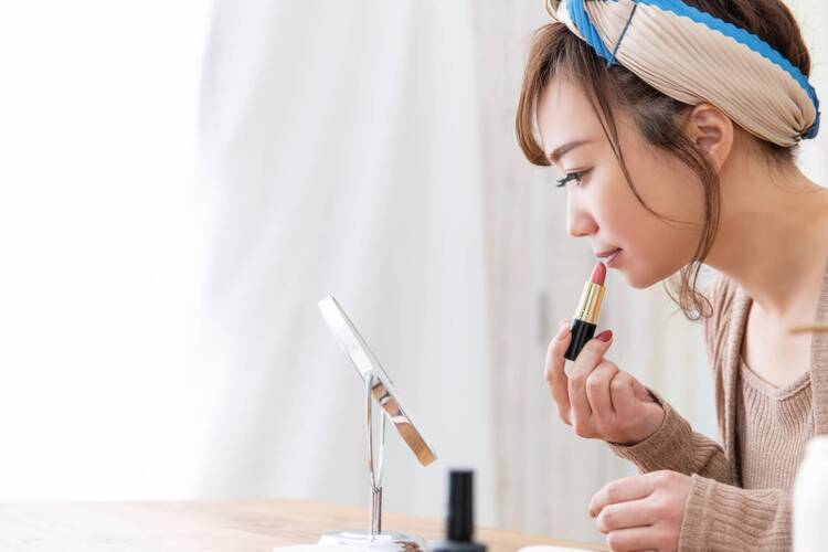 就活証明写真がきれいに写る「リップ」の塗り方|おすすめ商品も紹介1