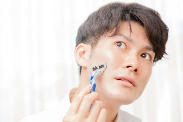男子就活生必見！就活の証明写真で「髭」が写ってもいい？隠す方法も紹介1