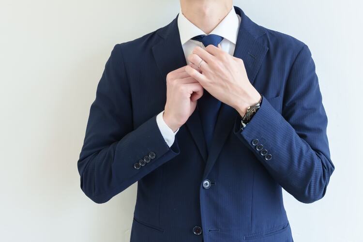 インターン写真を「私服」で撮ると落ちる?私服しかない場合の対処法も2