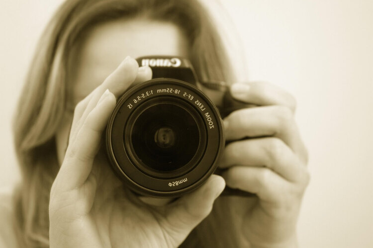 転職の証明写真で「髪を結ばない」のはアリ？与える印象や注意点も1