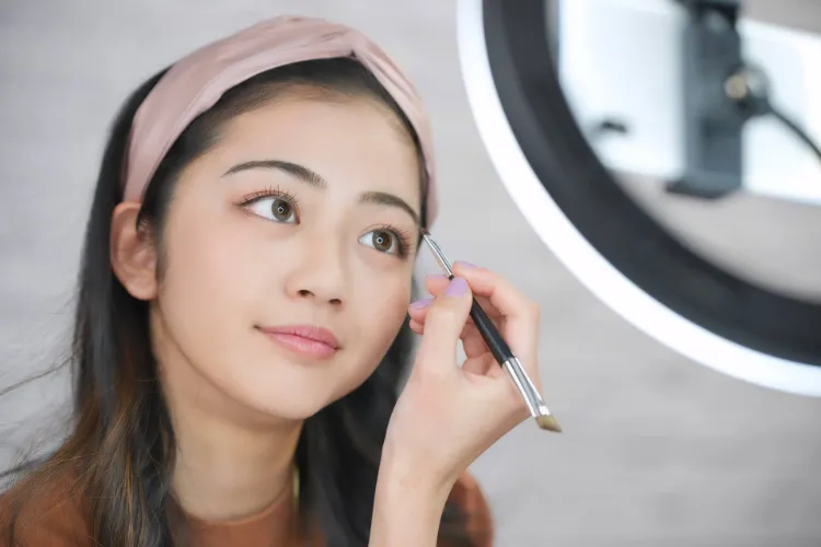 転職の「証明写真メイク」はどこまでセーフ?パーツ別の化粧のコツも5
