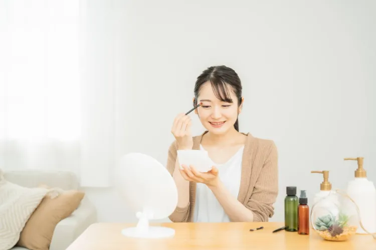 転職の「証明写真メイク」はどこまでセーフ?パーツ別の化粧のコツも2