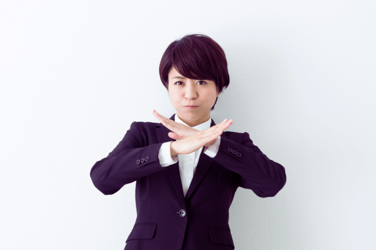 転職の証明写真で好印象を与える女性の「髪型」は?マナーを解説6
